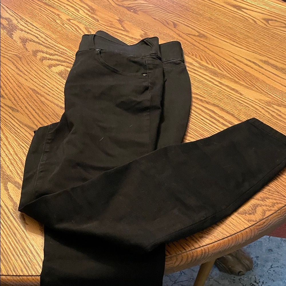 Women’s Black Jeans